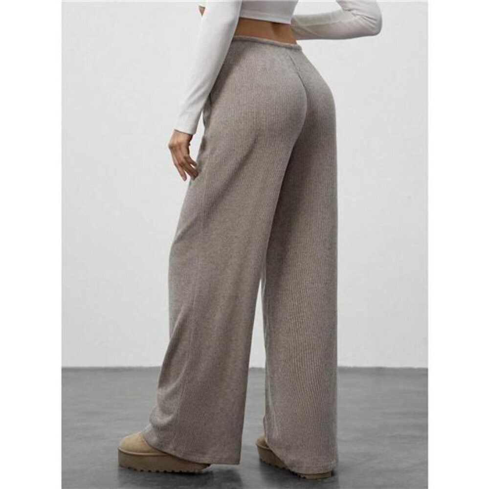 Relaxed Fit Wide Leg Pants - Picture 2 of 16